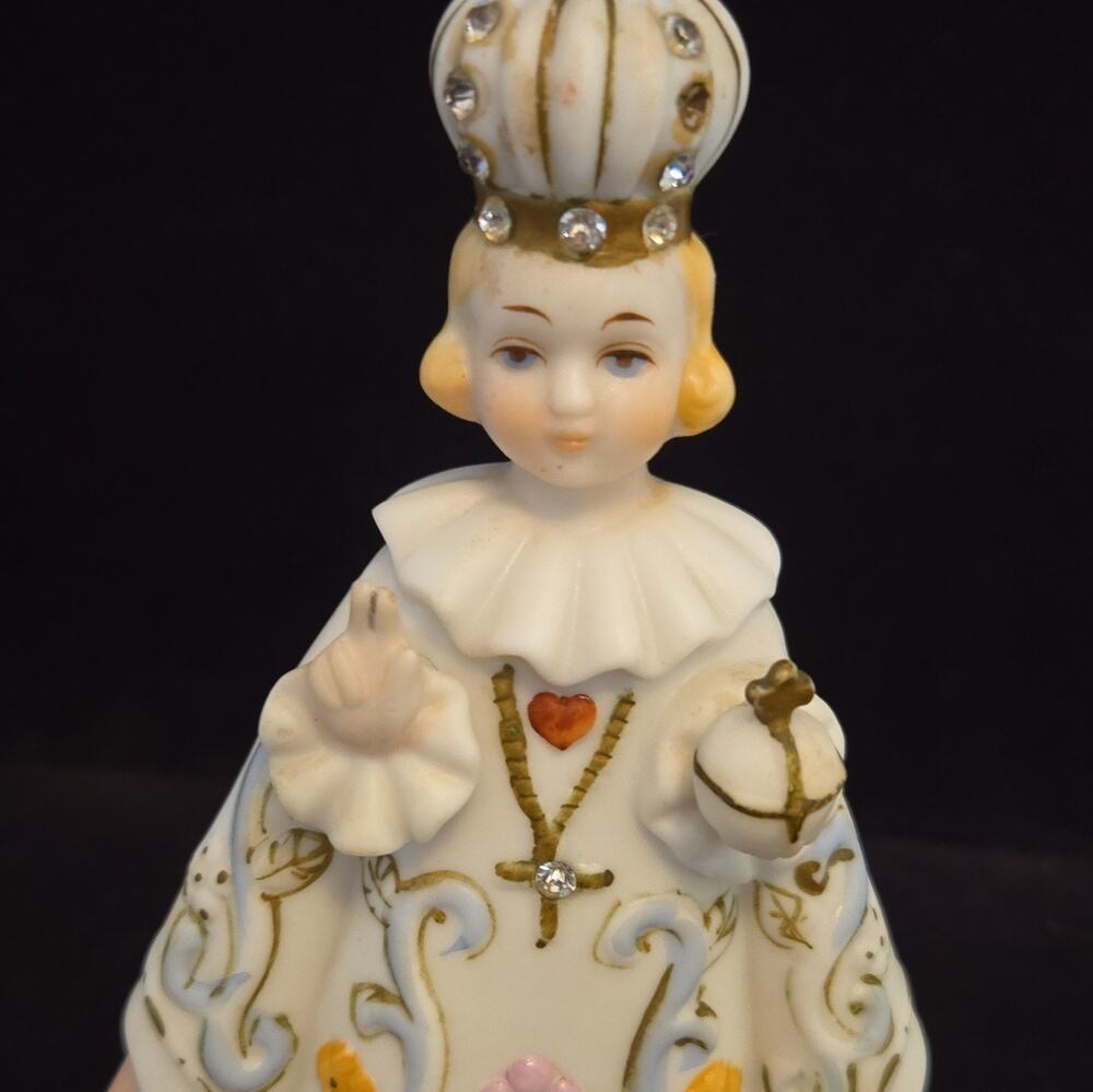 Thanes ceramic priest figure